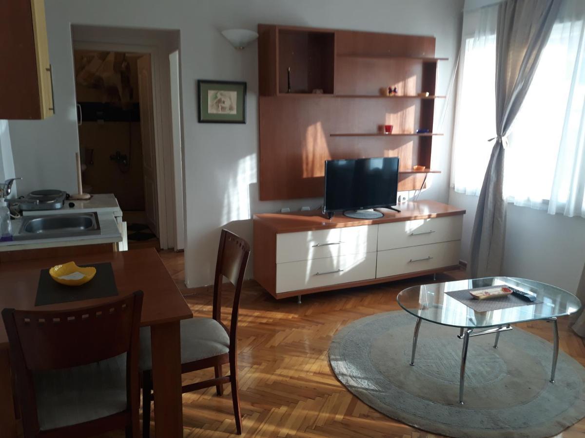 Mario Sunce Apartmani Ni Exteriör bild