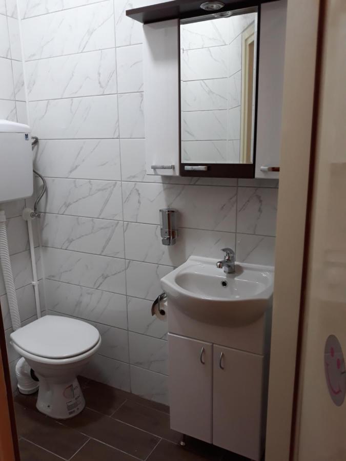 Mario Sunce Apartmani Ni Exteriör bild