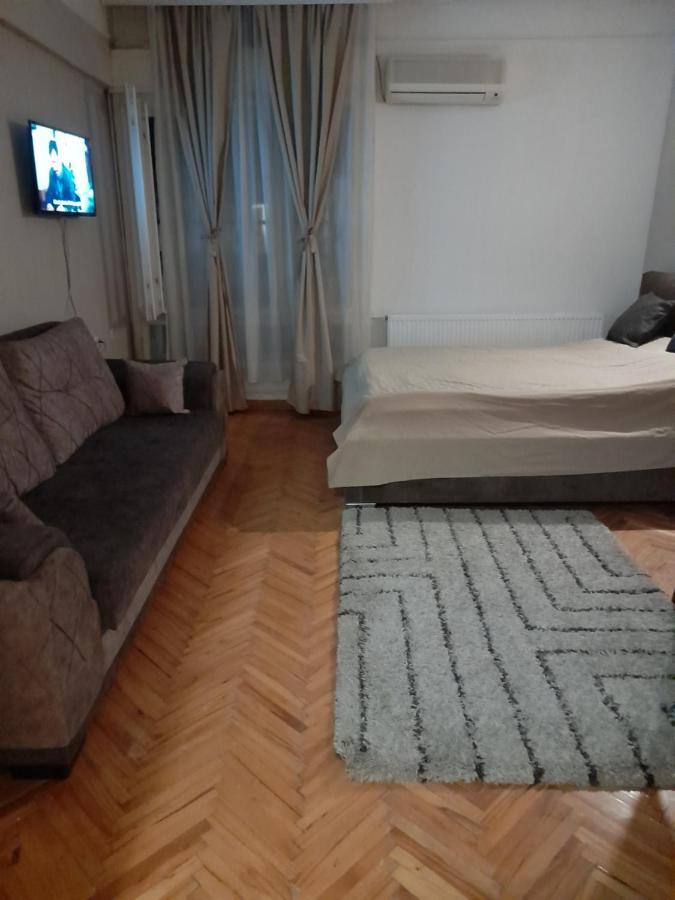 Mario Sunce Apartmani Ni Exteriör bild